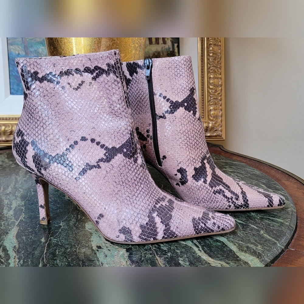 ISAAC Snakeskin High Heel Pointy Toe Booties Lilac Pink & Black Ankle Boot 9.5